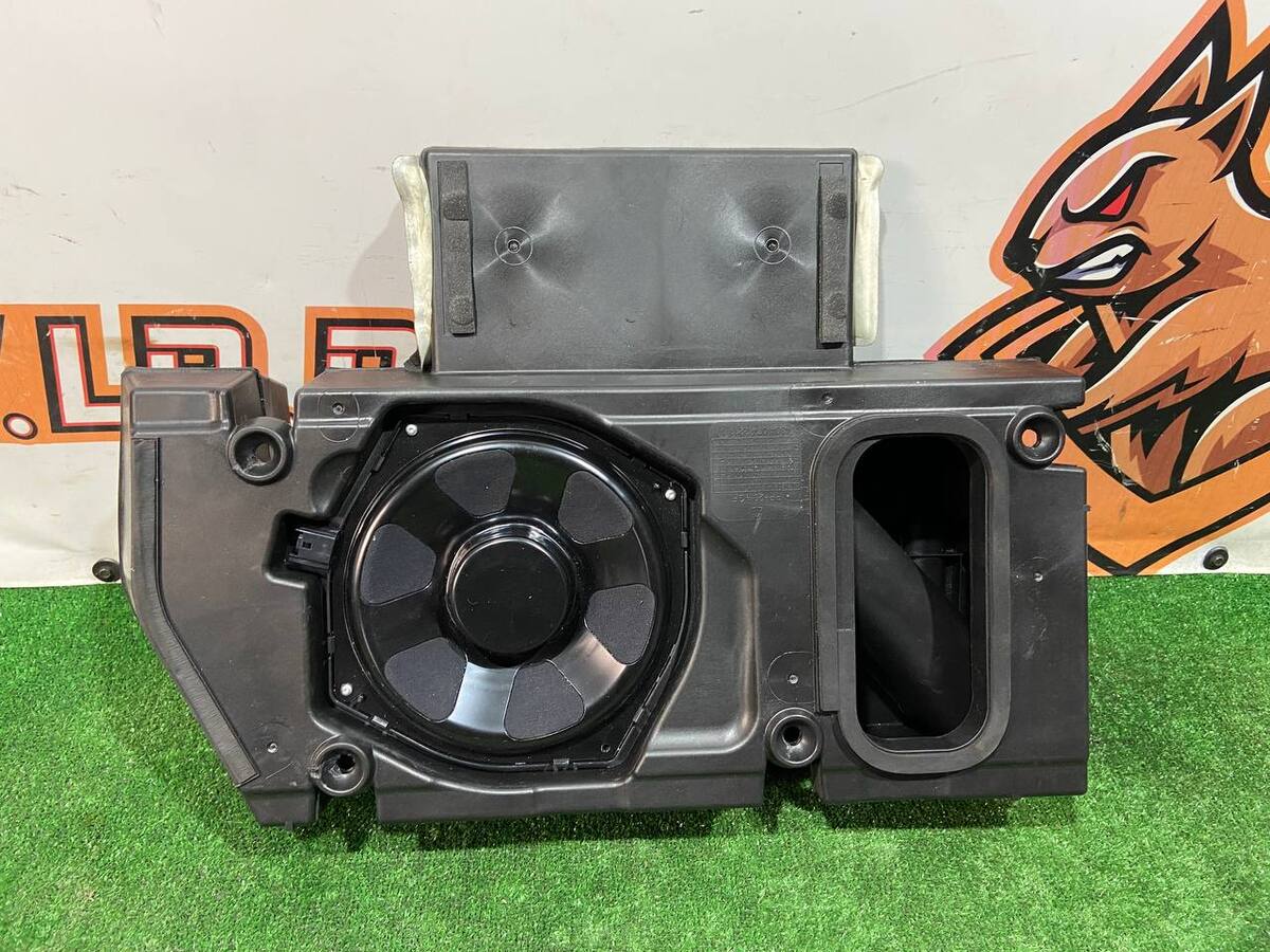 LR035187 Subwoofer Range Rover L405 (2013-2021) Używany